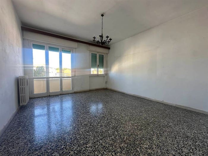 Appartamento con 6 locali in vendita in Ardenza, Livorno