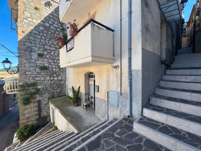Casa trilocale in vendita in Piazza Giuseppe Amicarelli, Centro, San Buono
