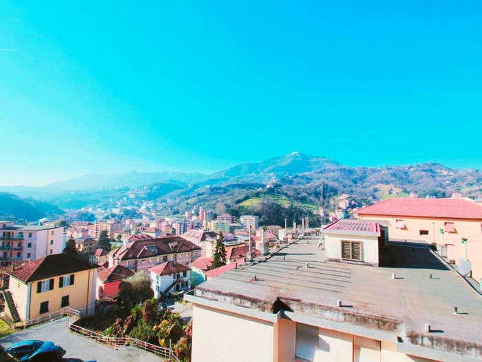 Appartamento trilocale in vendita in Via Val d'Astico, Pontedecimo, Genova