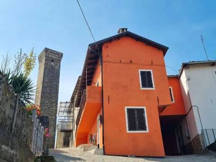 Casa con 5 locali in vendita in Via Delle Scuole, Rocca Cigliè