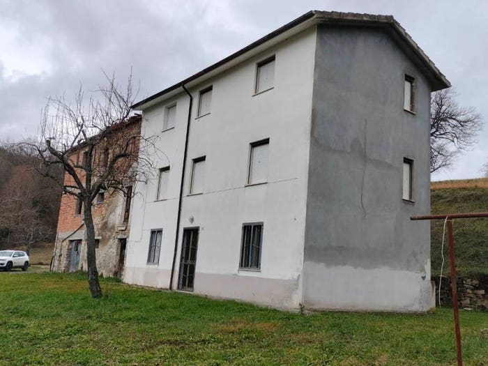 Casa con 6 locali in vendita in Località Torricella, Novafeltria
