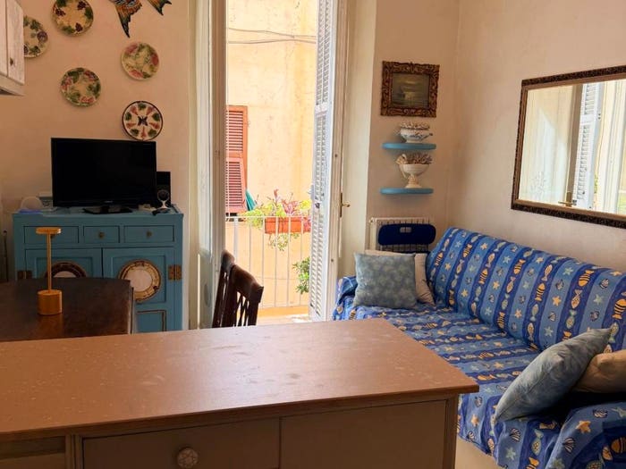 Appartamento bilocale in vendita in Via Andrea Basadonne, Centro, Pietra Ligure