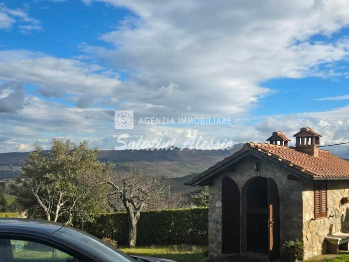Casa con 6 locali in vendita in Strada Provinciale del Pian del Pruno, Chianni