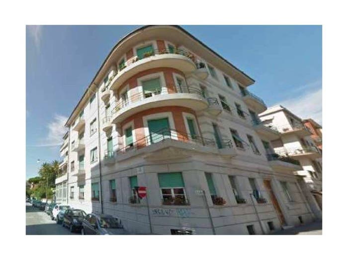 Appartamento quadrilocale in vendita in Viale della Libertà, Fabbricotti, Livorno