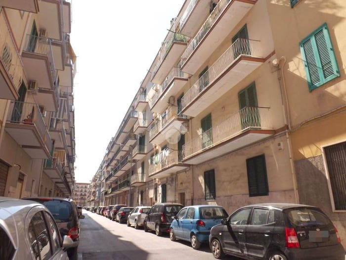 Appartamento trilocale in vendita in Via Plebiscito, Bisceglie