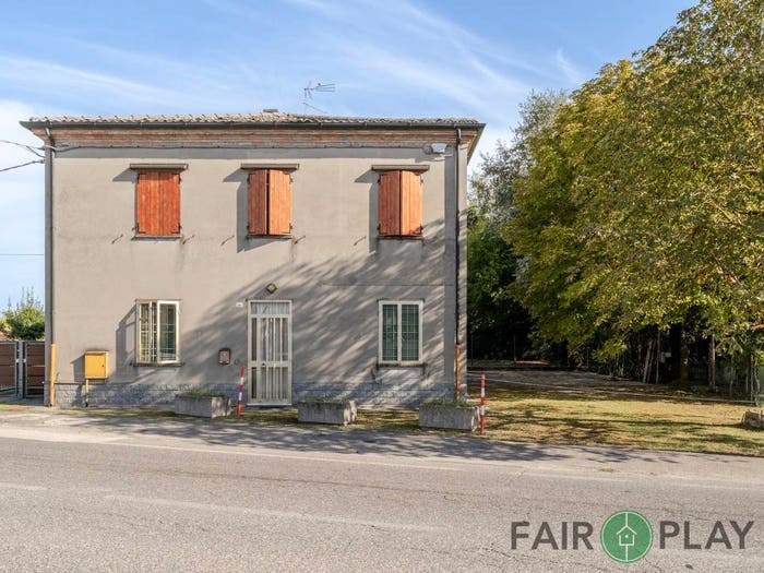 Casa con 6 locali in vendita in via Sauro Babini, Roncalceci Longana, Ravenna