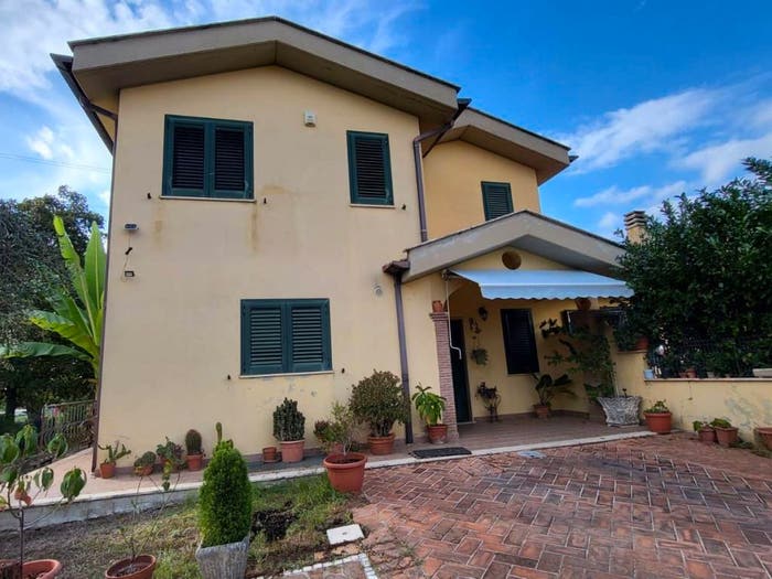 Casa con 5 locali in vendita in Centro, Cisterna di Latina