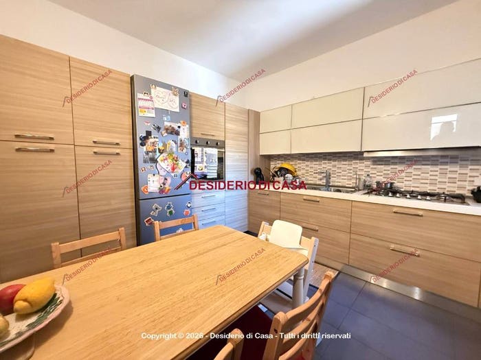 Appartamento quadrilocale in vendita in Via Vittorio Emanuele, Castellammare, Palermo