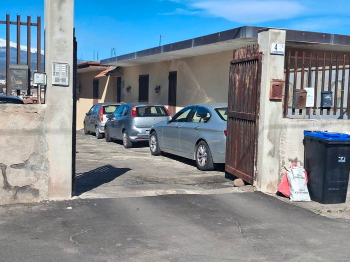 Appartamento con 6 locali in vendita in Via Antonio Moncada, Motta Sant'Anastasia
