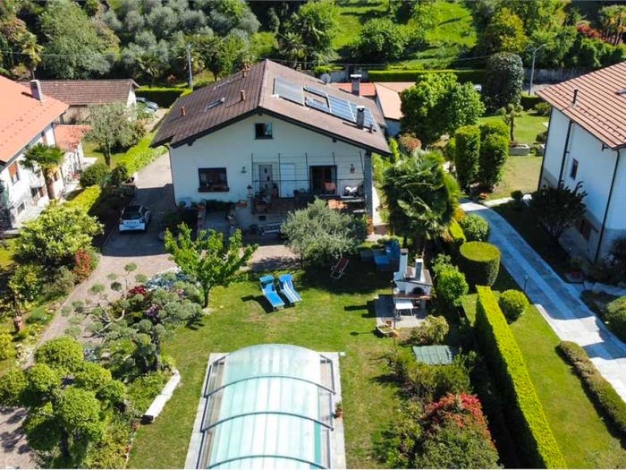 Casa con 6 locali in vendita in Castello, Castelveccana