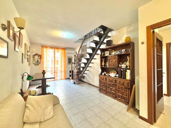 Appartamento con 5 locali in vendita in Via Guilla, Chiantigiana Ponte a Ema, Firenze