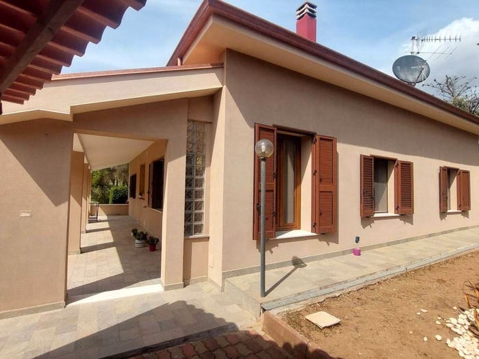 Casa quadrilocale in vendita in Strada Vicinale Badde Ulumu, La Landrigga Monte Oro, Sassari