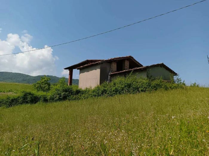 Casa trilocale in vendita in Località Casa Perotti, Alta Val Tidone