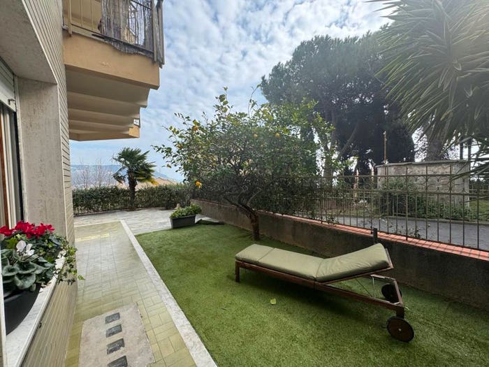 Appartamento bilocale in vendita in Via Piave, Centro, Pietra Ligure