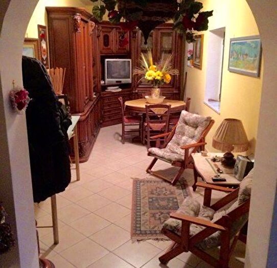 Casa con 5 locali in vendita in Via San Giuseppe di Sommana, Caserta