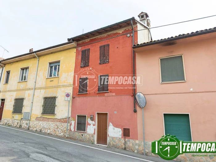 Casa trilocale in vendita in Via XXV Aprile, Ospedaletto Lodigiano