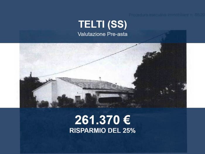 Casa con 6 locali in vendita in Strada Provinciale Olbia Tempio Km, Telti