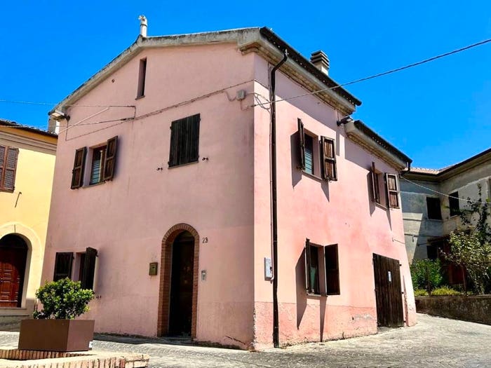 Appartamento quadrilocale in vendita in Via Nazario Sauro, Centro, Agugliano