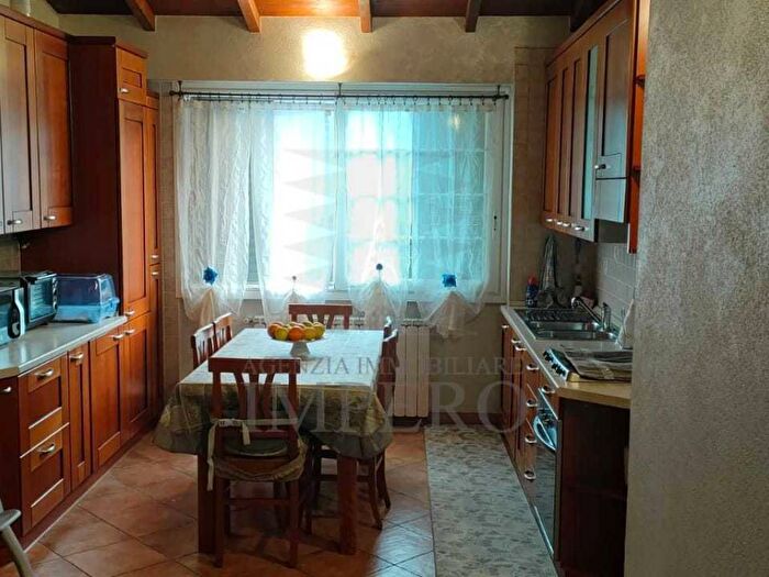 Appartamento trilocale in vendita in Via Molino, Centro, Camporosso