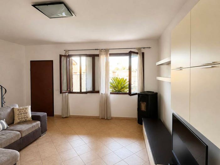 Casa quadrilocale in vendita in Via Giovanni Battista Melis, Dolianova