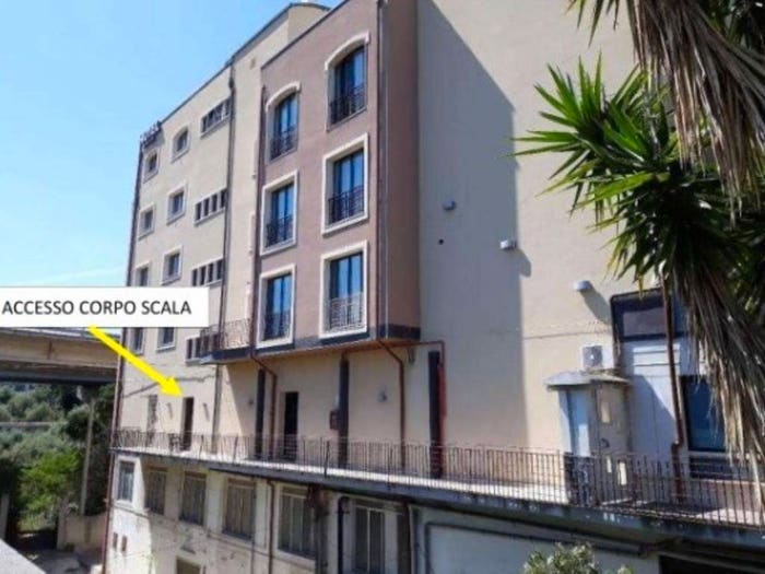 Appartamento con 6 locali in vendita in Via Antonello da Messina Villafranca Tirrena ME Italia, Centro, Villafranca Tirrena