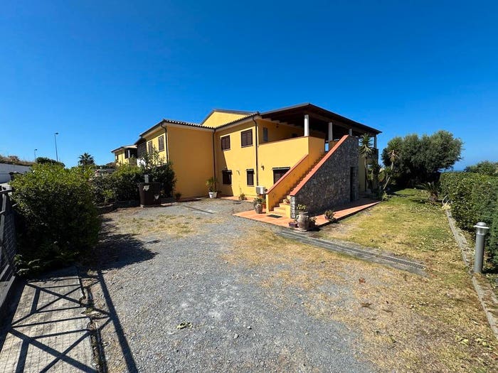 Casa quadrilocale in vendita in Via Tredoliche, Diamante