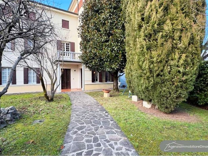 Casa con 6 locali in vendita in via Roma, Portobuffolè