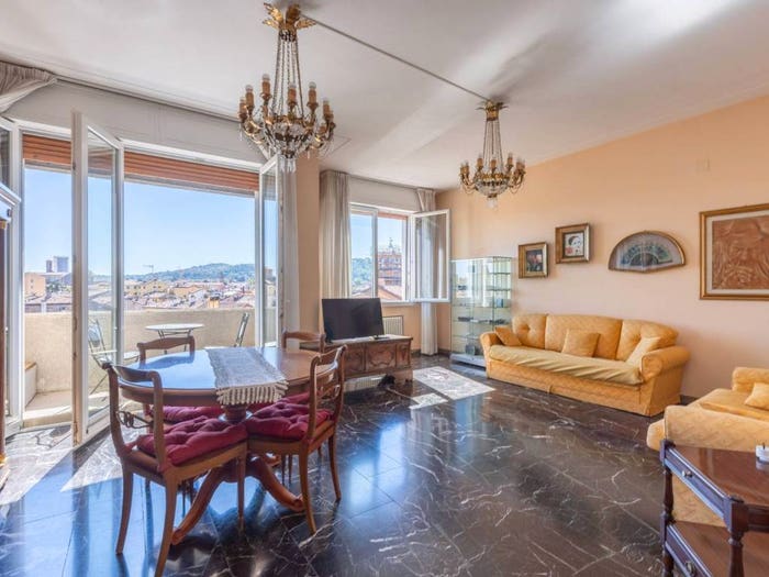 Appartamento quadrilocale in vendita in Via Riva di Reno, San Felice, Bologna