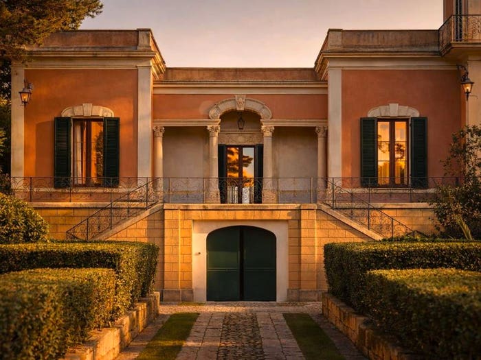 Casa con 6 locali in vendita in Via Giacomo Leopardi, Centro, Parabita