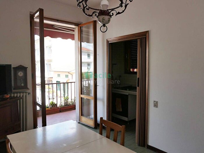 Appartamento con 5 locali in vendita in Via Ser Piero Dondi, Galciana, Prato