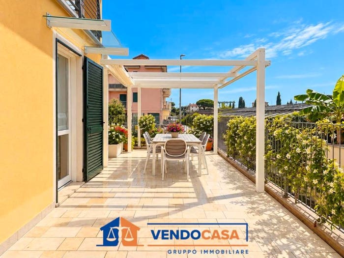 Appartamento bilocale in vendita in Centro, Loano
