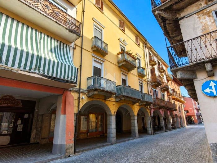 Appartamento quadrilocale in vendita in Corso Vercelli, Gattinara
