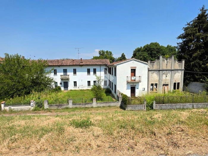 Casa con 6 locali in vendita in VIA ARGINE, Scorzarolo, Borgo Virgilio