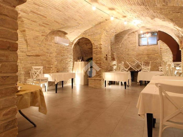 Appartamento con 5 locali in vendita in Via Roma, Centro, Offida
