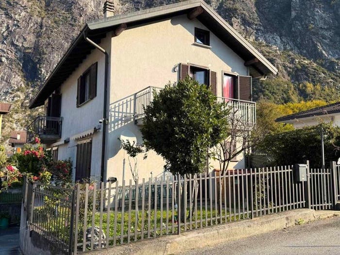 Appartamento monolocale in vendita in Cacciatori delle Alpi, Centro, Novate Mezzola