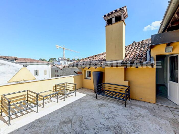 Appartamento trilocale in vendita in Via San Faustino, Carmine, Brescia