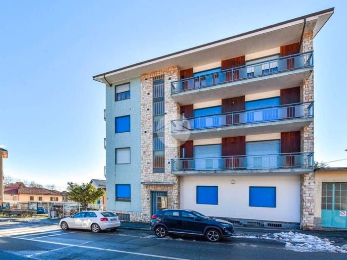 Appartamento quadrilocale in vendita in Viale Italia, Coazze