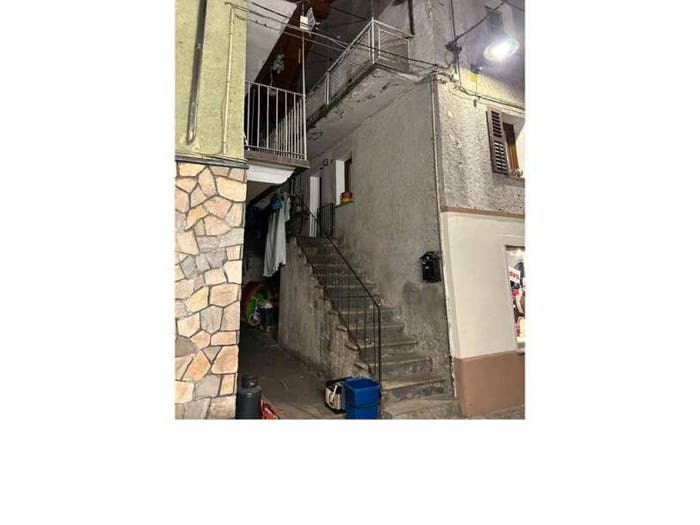 Appartamento con 5 locali in vendita in Via Duca D'Aosta, Centro, Verrès