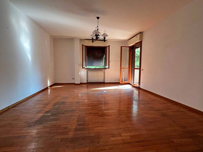 Appartamento con 5 locali in vendita in Via Raul Achilli, Villa Fastiggi, Pesaro
