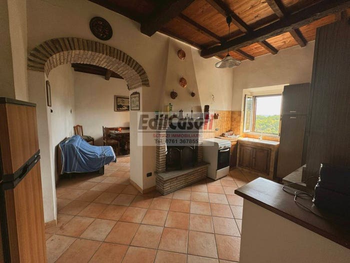 Casa quadrilocale in vendita in Via Roma, Centro, Bomarzo