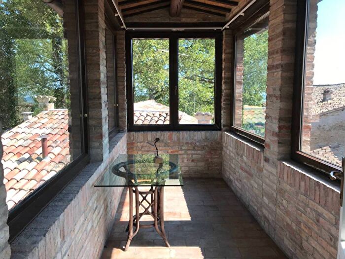 Appartamento con 6 locali in vendita in Centro, Urbino