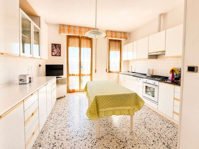Appartamento quadrilocale in vendita in Via Bernardo Bosi, Via Roma Asse Sud, Jesi