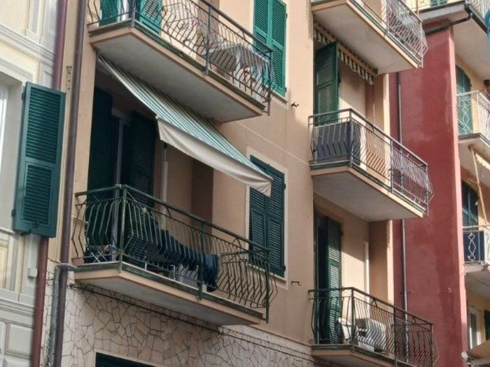 Appartamento trilocale in vendita in Via Vittorio Emanuele, Centro, Moneglia