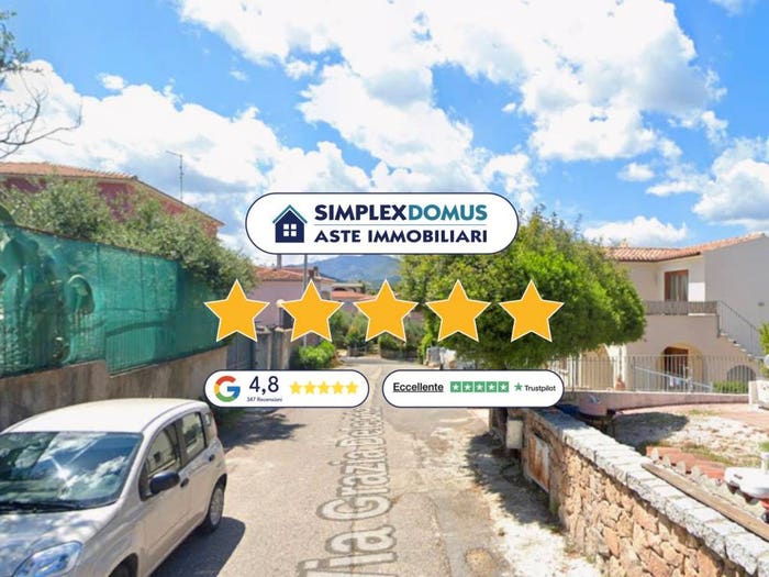 Appartamento con 6 locali in vendita in Via Grazia Deledda, Budoni