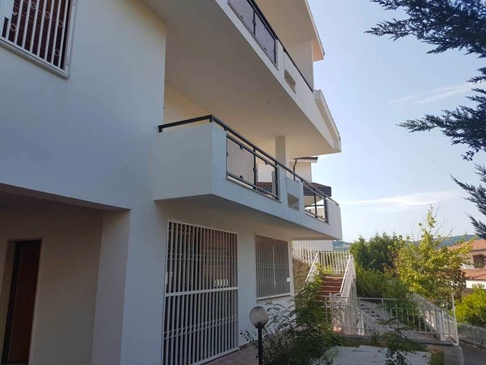 Casa con 6 locali in vendita in Via Papa Giovanni XXIII, Rosario, Mendicino