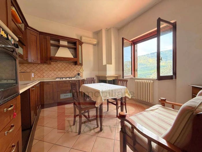 Appartamento quadrilocale in vendita in Contrada Vallereale, Castro dei Volsci