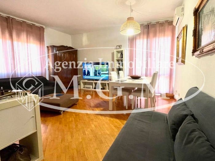 Appartamento con 5 locali in vendita in Via Armando Diaz, Villaggi Bellaria, Pontedera