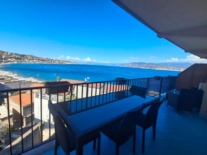 Appartamento quadrilocale in vendita in Via Consolare Pompea, Villaggio Pace, Messina