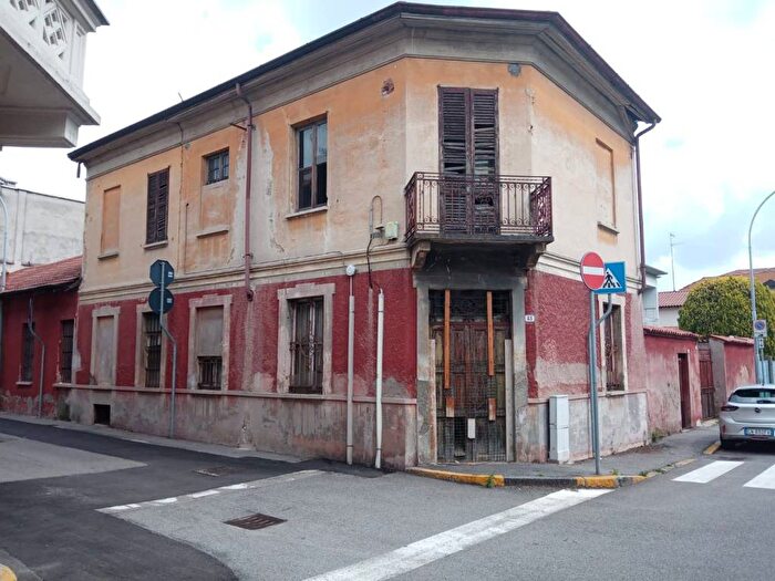 Casa con 5 locali in vendita in Centro, Parabiago