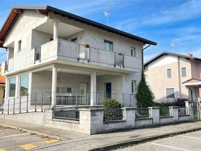 Casa con 5 locali in vendita in Centro, Oleggio
